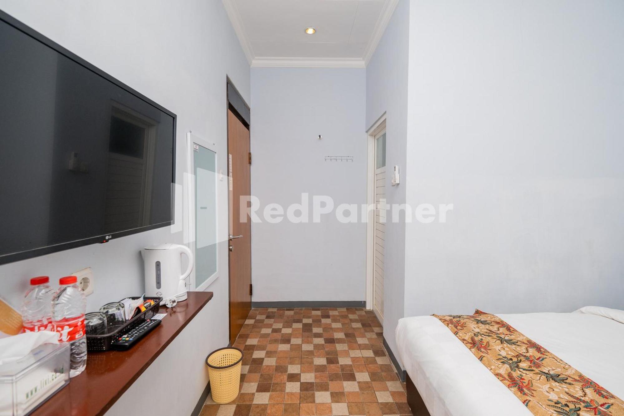 Swun Stay Inn At Sawahan Mitra Reddoorz Malang Exterior foto